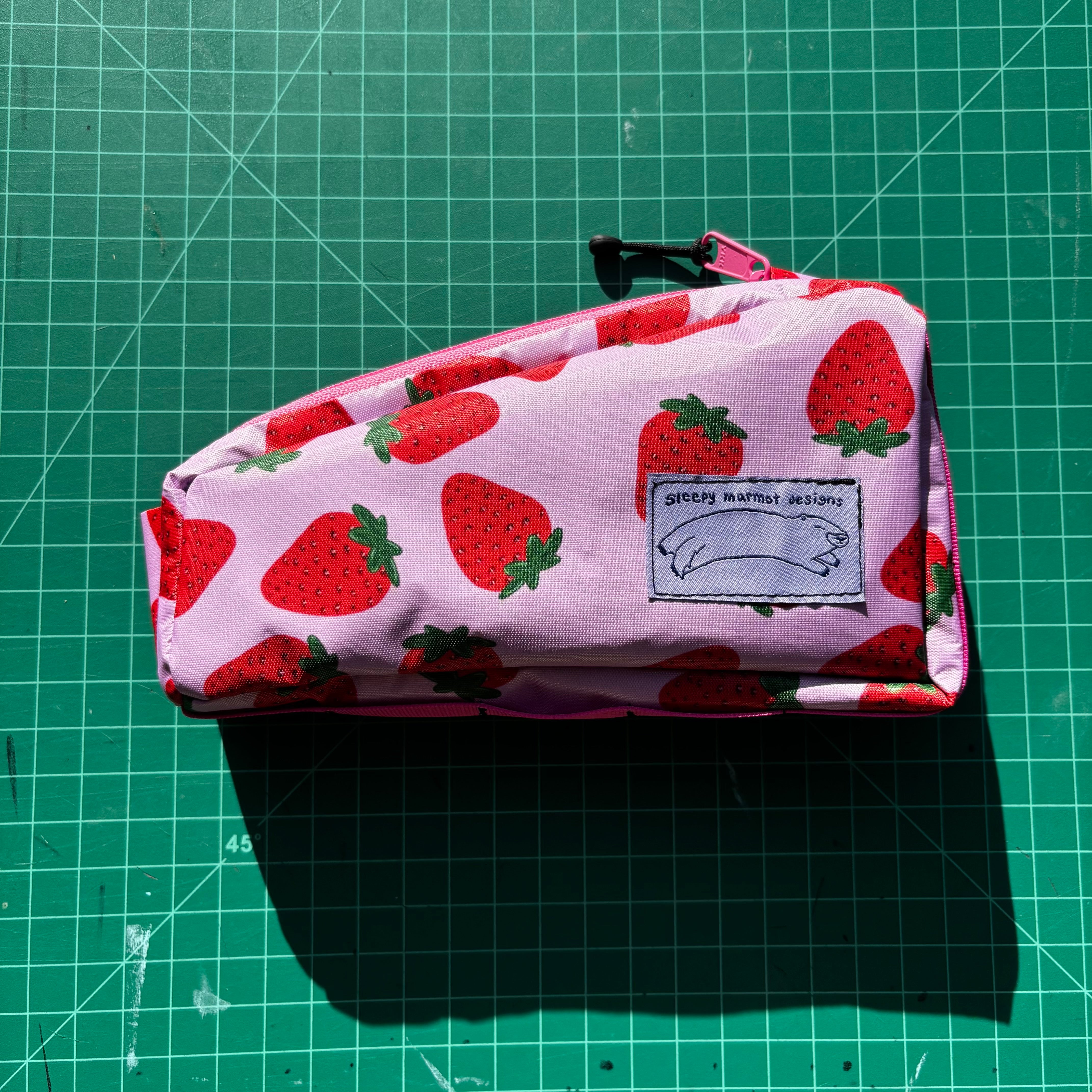 Top tube bag - Strawberry print w/ pink zipper & pink webbing