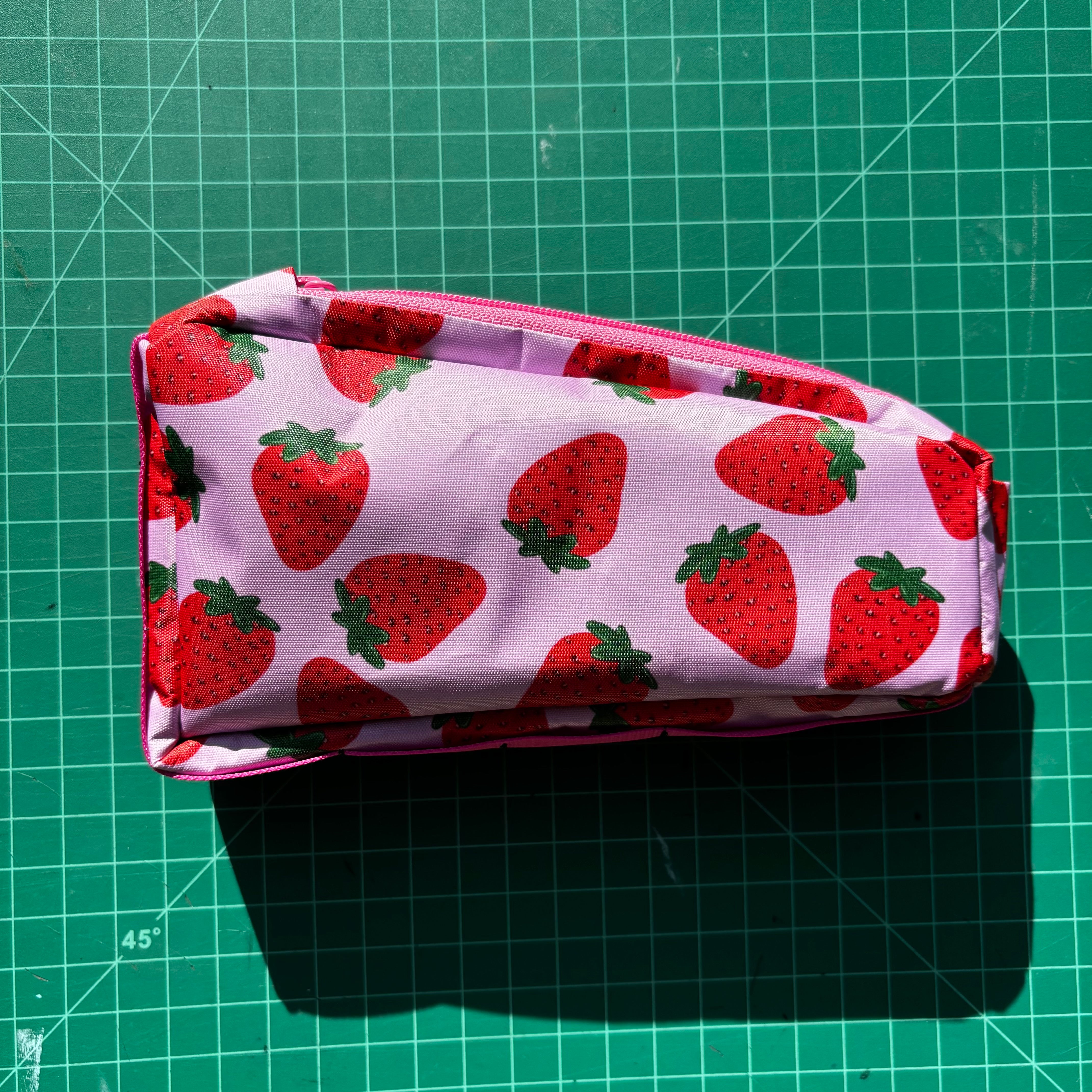 Top tube bag - Strawberry print w/ pink zipper & pink webbing