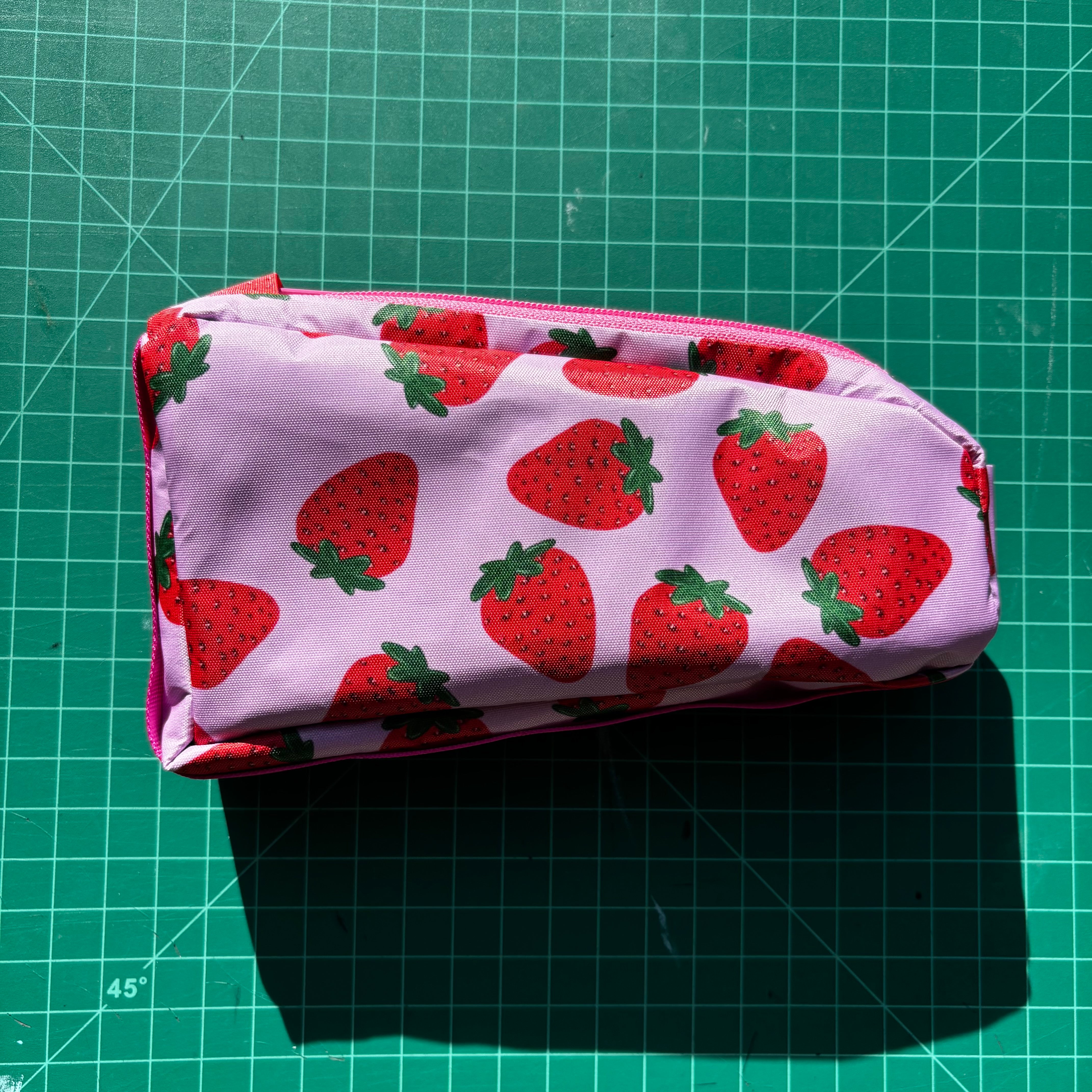 Top tube bag - Strawberry print w/ pink zipper & pink webbing