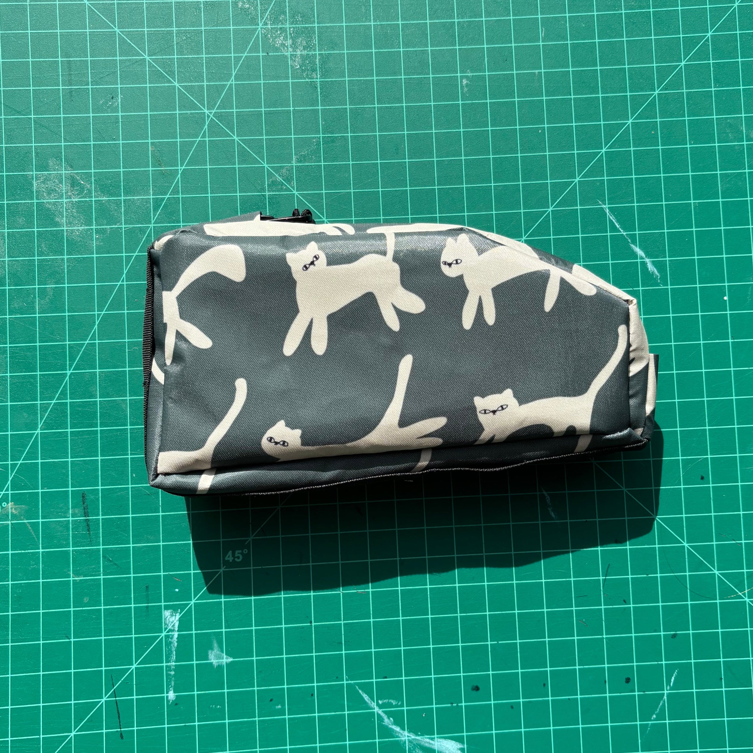 Top tube bag - Cat print w/ black zipper & black webbing