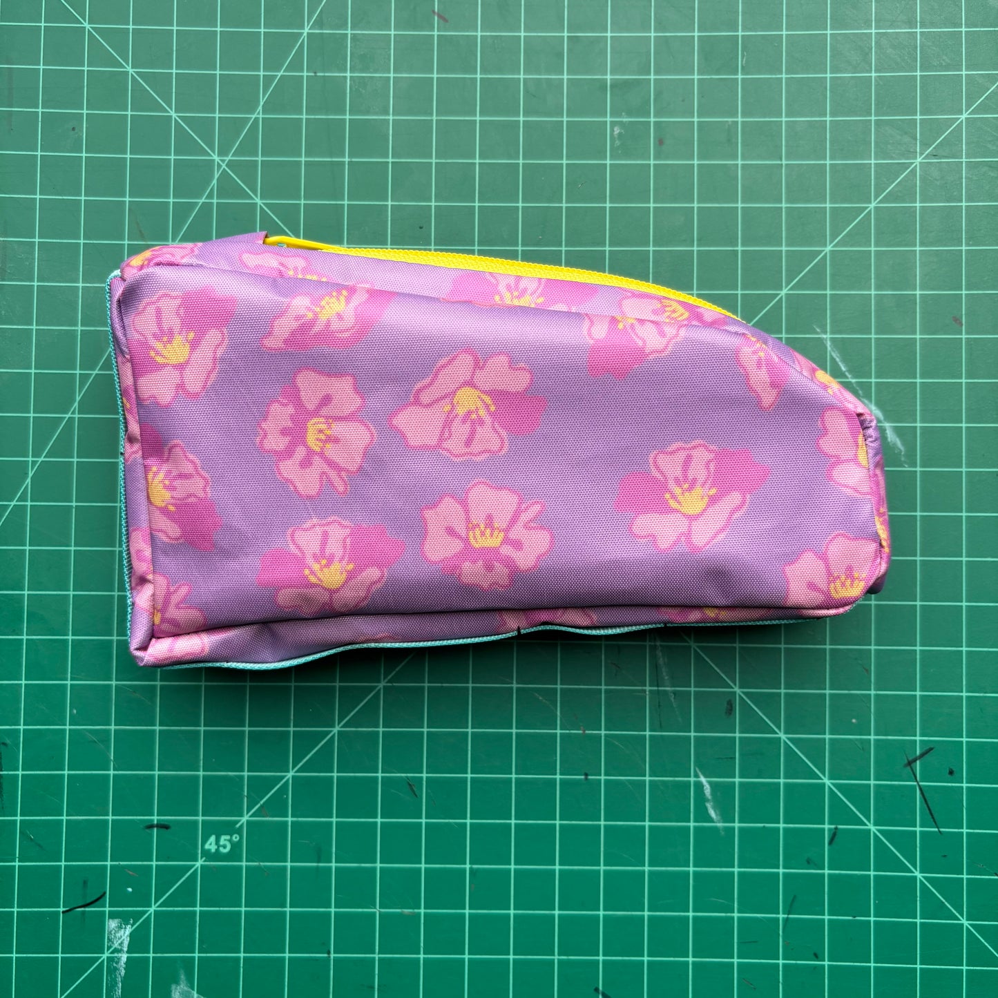 Top tube bag - Flower print w/ yellow zipper & blue webbing