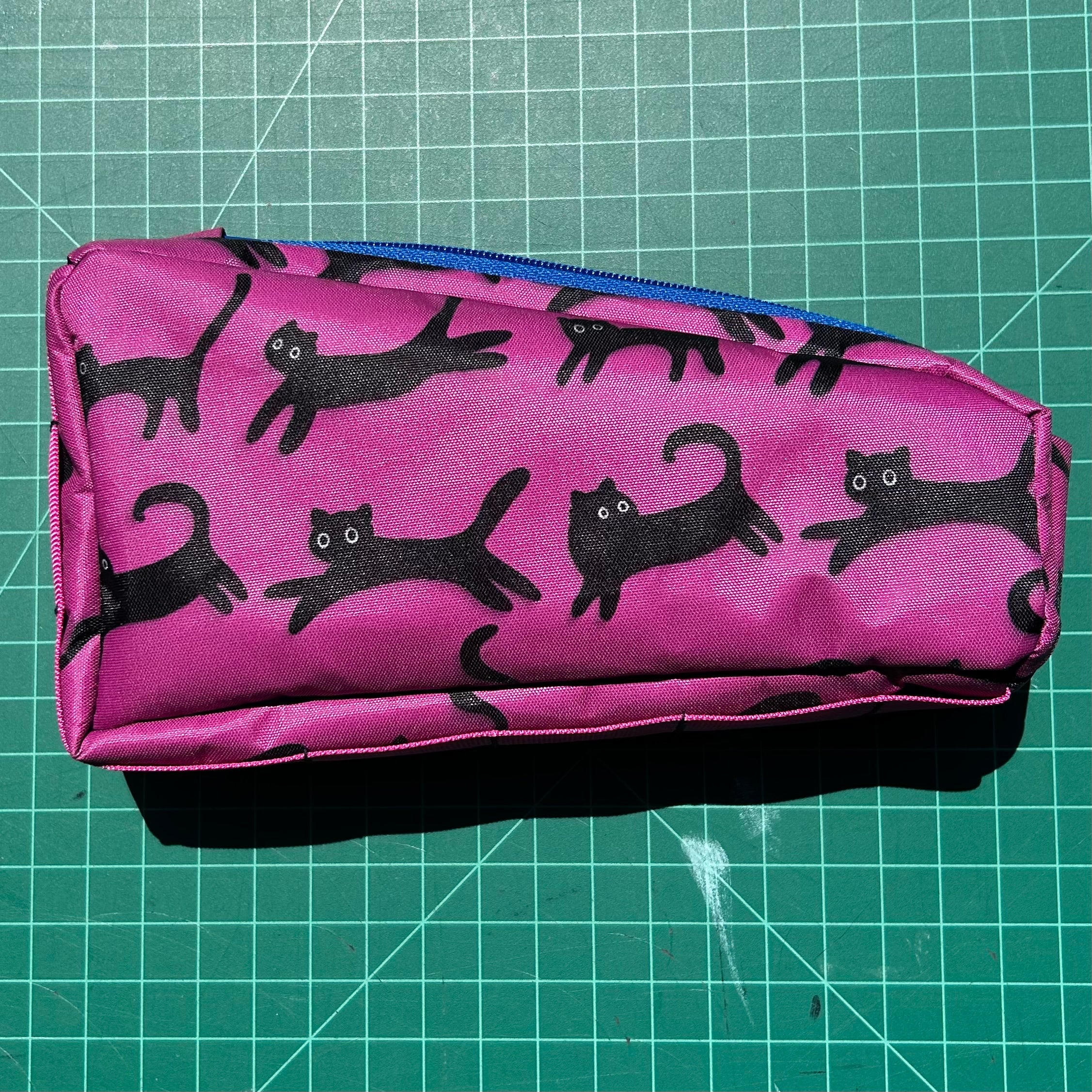 Top tube bag - black cat